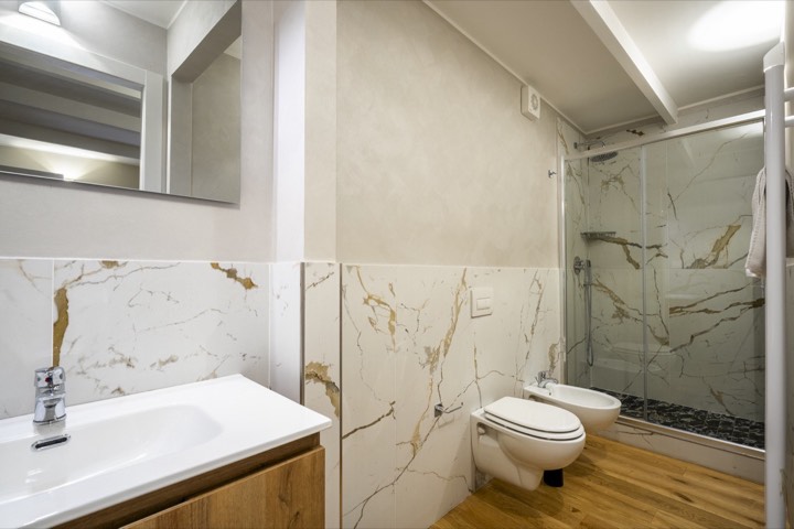 Bagno, Montebello, Firenze