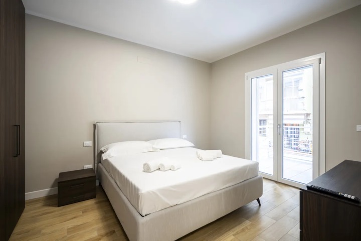 Camera luminosa, Tramvia Royale Suites, Firenze